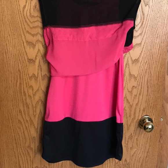 NWT Dress pink and Black Medium lined sleeveless NWT Attractive - Picture 3 of 6